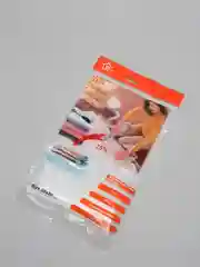 Белый вакуумный пакет для хранения вещей и одежды