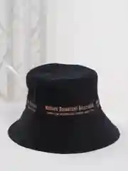 Черный панама с надписью