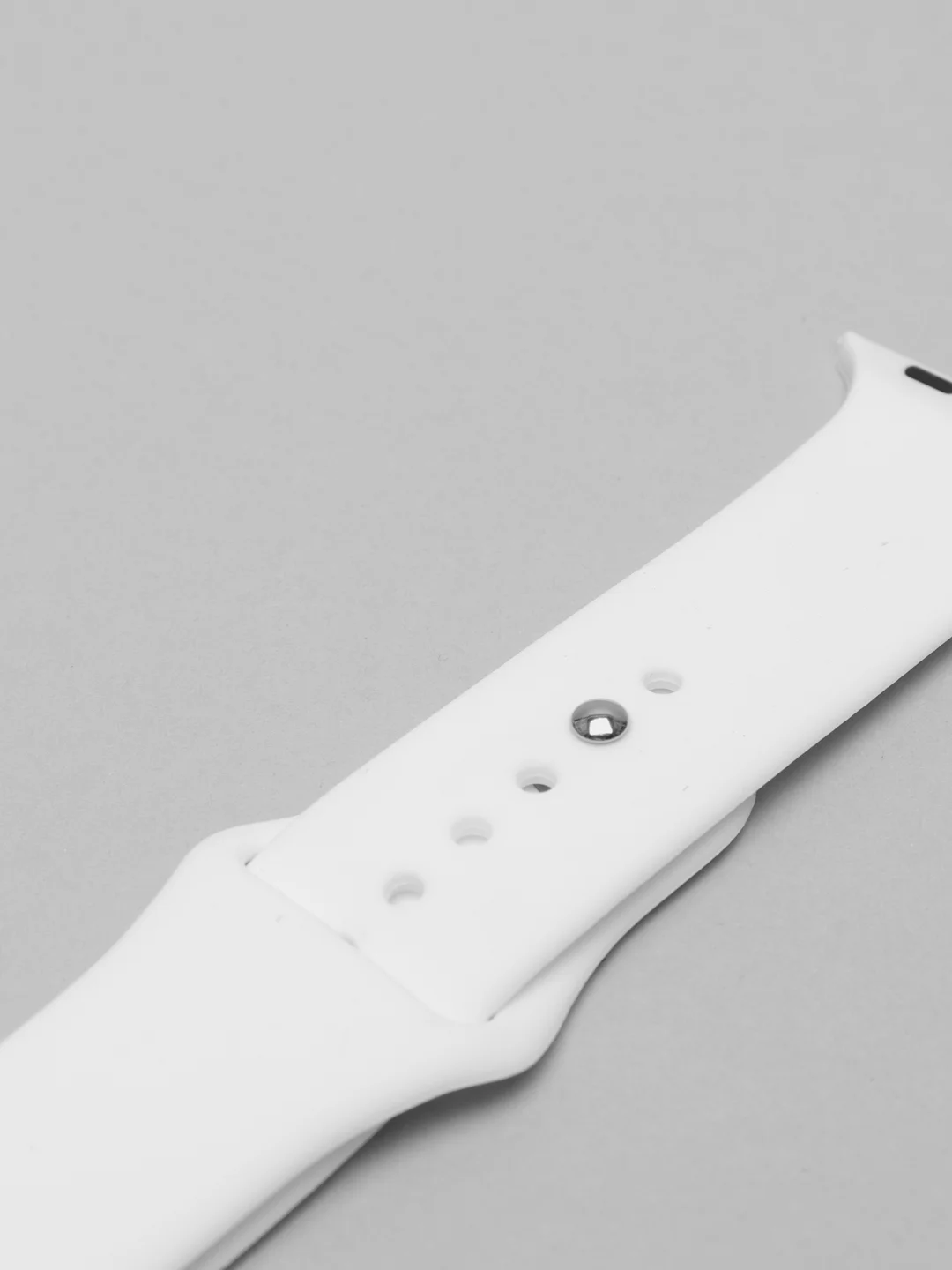 Белый силиконовый ремешок для Apple Watch на 38/40мм и 42/44 мм