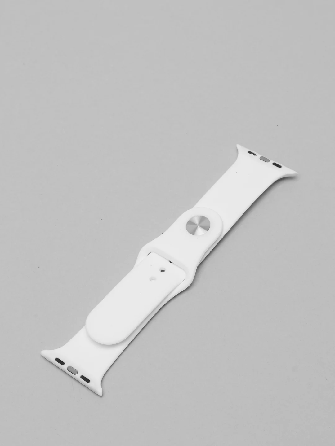 Белый силиконовый ремешок для Apple Watch на 38/40мм и 42/44 мм