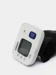 Тонометр автоматический на запястье OMRON RS2 с физиологичной манжетой (13,5 - 21,5 см)