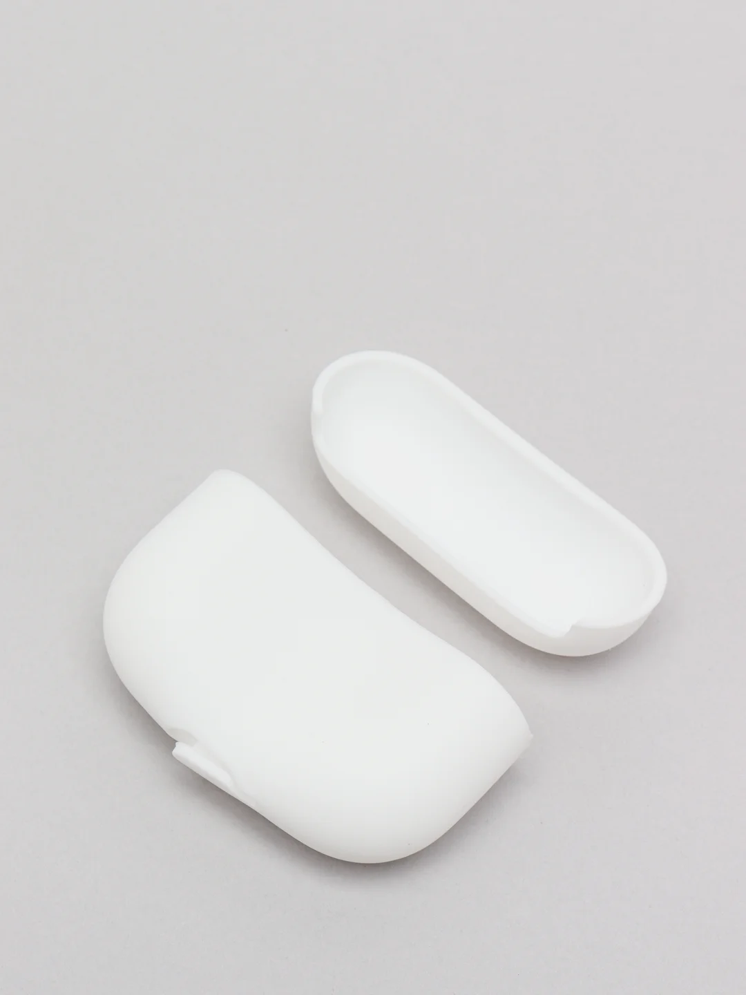 Белый чехол для Apple AirPods Pro