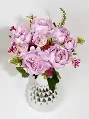 Сиреневый искусственные цветы пионы, камелии, розы, букет