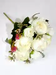 Молочный искусственные цветы пионы, камелии, розы, букет