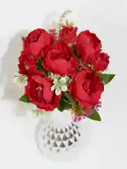 Бордовый искусственные цветы пионы, камелии, розы, букет