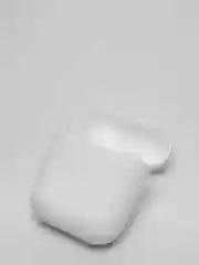 Белый чехол для наушников Apple AirPods