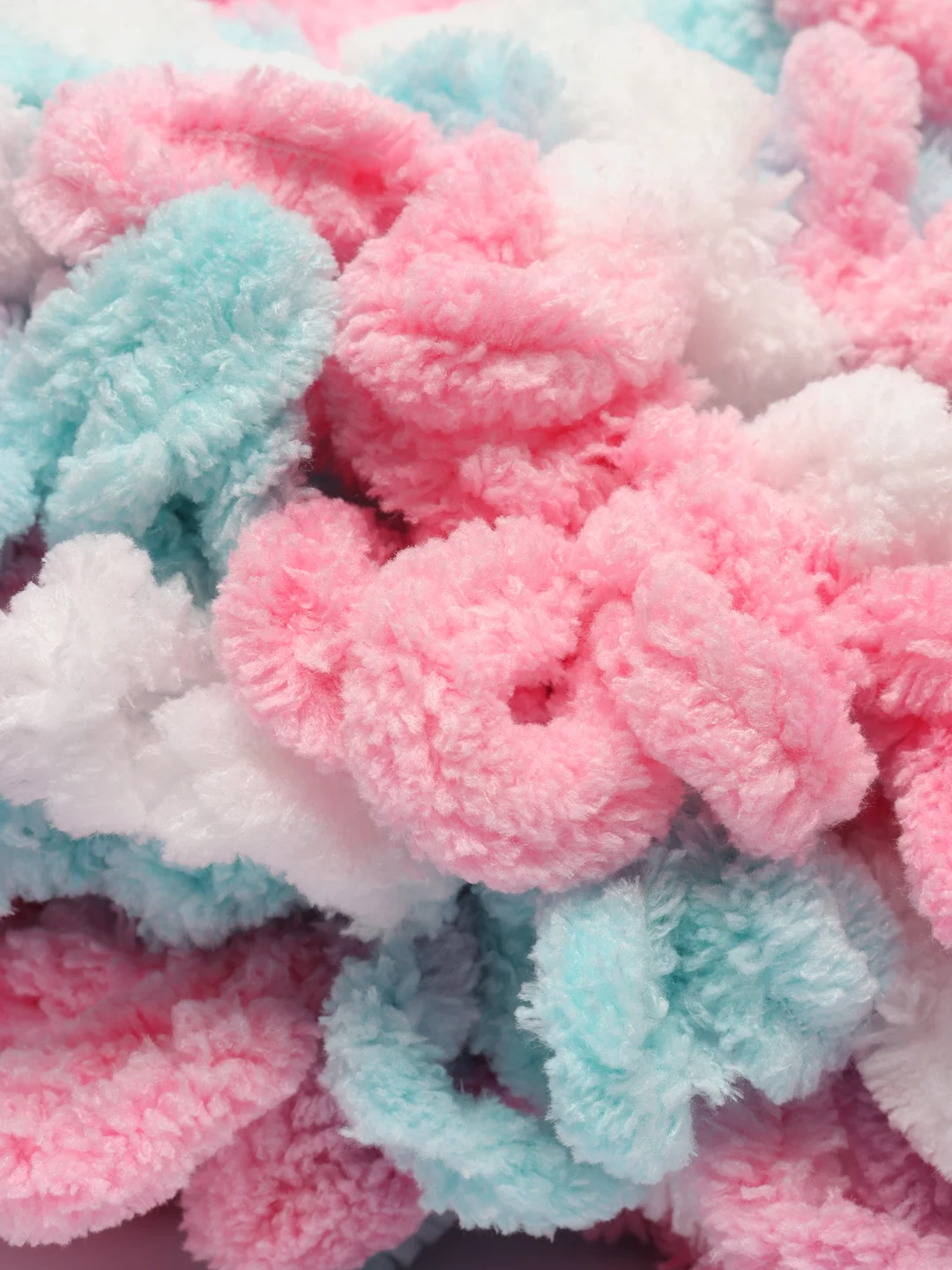 Розовый пряжа Alize Puffy Color, петельки большие, 100 г, 9 м