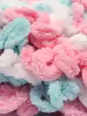 Розовый пряжа Alize Puffy Color, петельки большие, 100 г, 9 м
