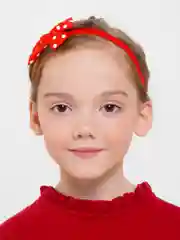Красный бантик в горошек