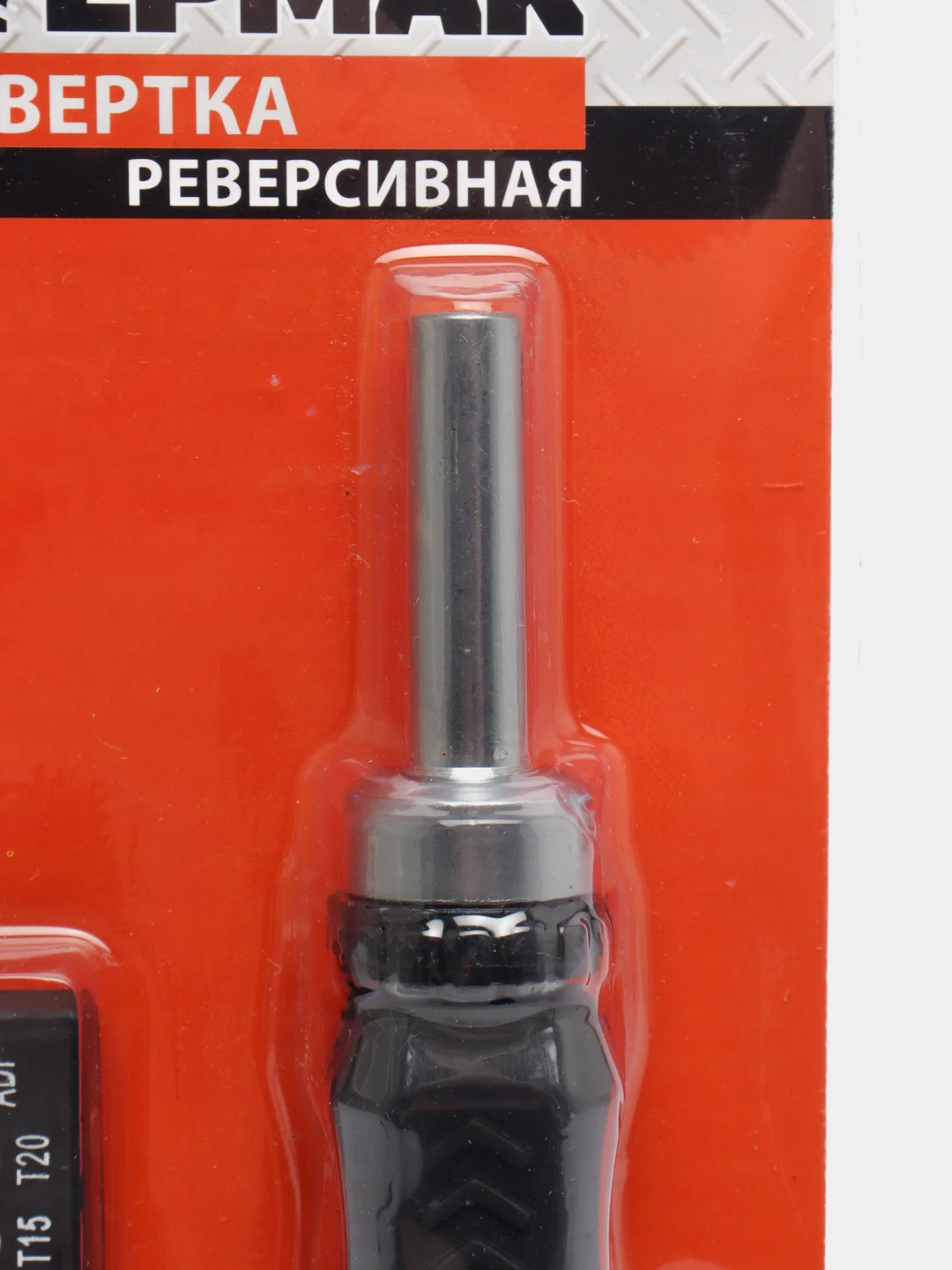 Отвертка реверсивная с набором бит и адаптером 1/4", 12 предметов