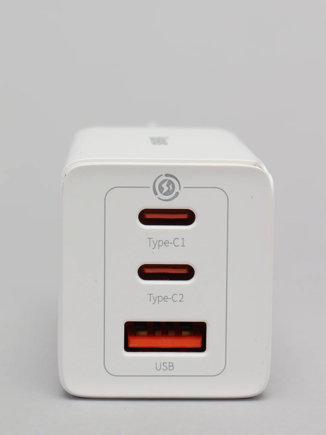 Белый зарядное устройство Baseus GaN3 Pro Fast Charger 2C, U 65W EU, кабель 100W, CCGP050102