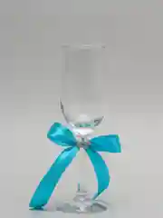 Свадебные бокалы в бирюзовом цвете с короной