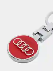 Автомобильный брелок с логотипом авто