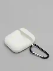 Белый силиконовый чехол для наушников Apple Airpods 1, 2 с карабином