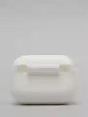 Белый силиконовый чехол для наушников AirPods Pro