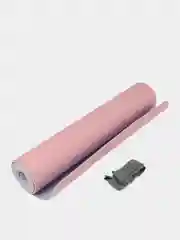 Розовый коврик для йоги и фитнеса