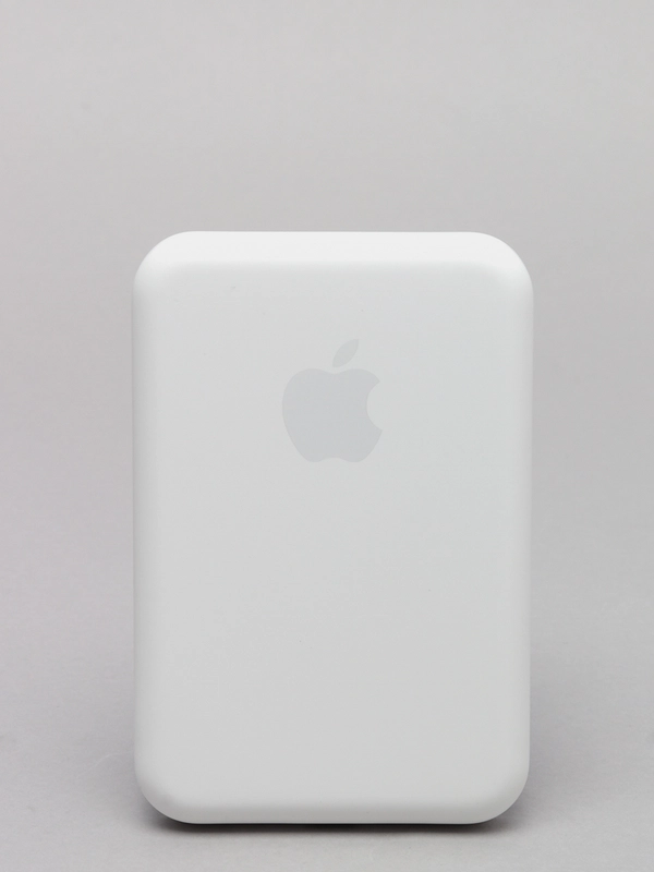 Беспроводной аккумулятор для iPhone MagSafe Battery Pack / Портативное зарядное устройство