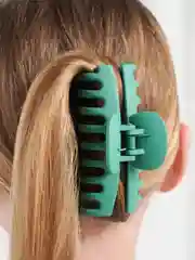 Зеленый крабик для волос, каучук