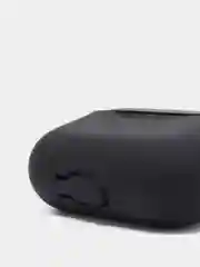 Черный силиконовый чехол для наушников AirPods Pro