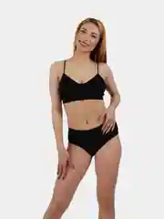 Комплект белья: топ и трусы
