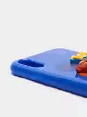 Синий чехол на iPhone