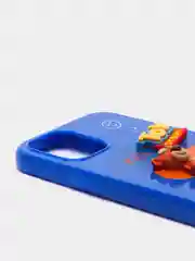 Синий чехол на iPhone