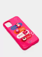 Розовый чехол на iPhone