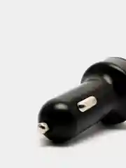 Черный автомобильное зарядное устройство с двумя USB выходамии с индикацией напряжения  12V-24V