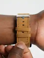 Коричневый мужские кварцевые часы Reloj, с кожаным ремнем