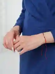 Алый браслет "Красная нить желаний"