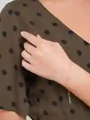Бежевый браслеты