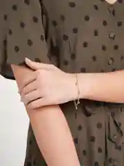 Браслет с подвесками