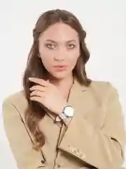 Белый женские кварцевые наручные часы