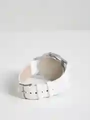 Белый женские кварцевые наручные часы