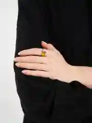 Зеленый кольцо женское из эпоксидной смолы с камнем