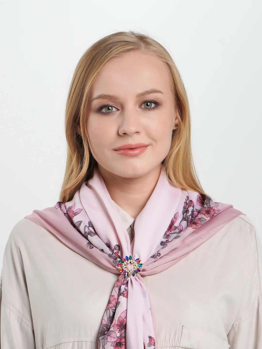 Бежевый меланж брошь-зажим