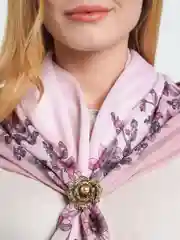 Голубой брошь-зажим