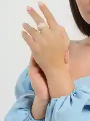 Белый кольцо из эпоксидной смолы/акриловые/ без размера