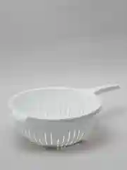 Белый дуршлаг "Эконом" с ручкой, круглый, пластмассовый, 2 л