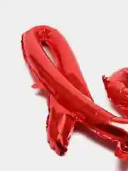 Золотой воздушный новогодний шар с надписью Love