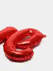 Золотой воздушный новогодний шар с надписью Love