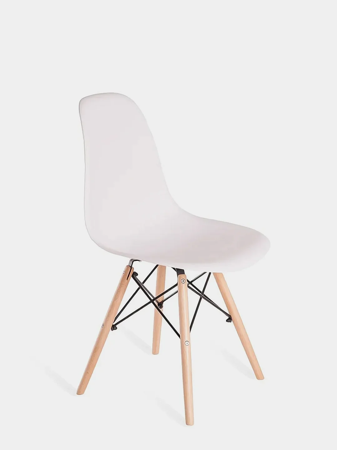 Белый стул дизайнерский Eames