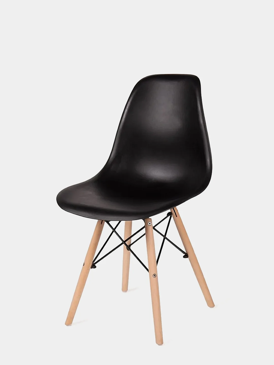 Черный стул дизайнерский Eames