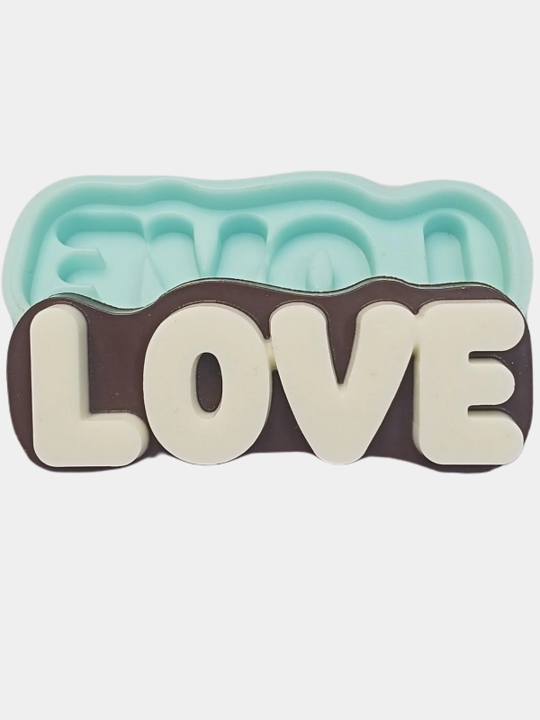 Силиконовая форма "LOVE"