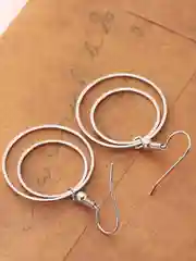 Серебряные металлические серьги - кольца