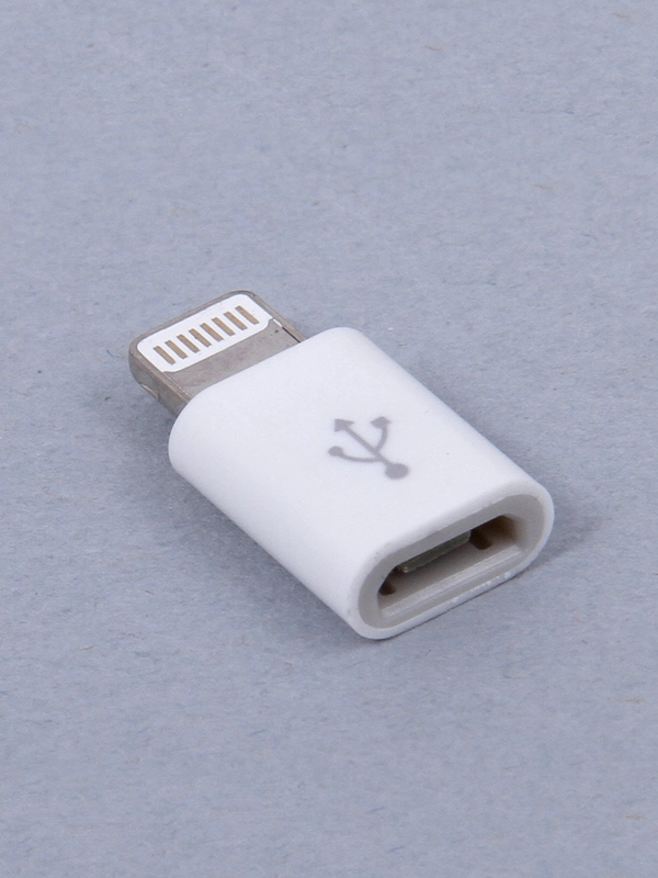 Переходник для iPhone, Микро USB на Lighting для устройсв Apple iPhone iPad AirPods
