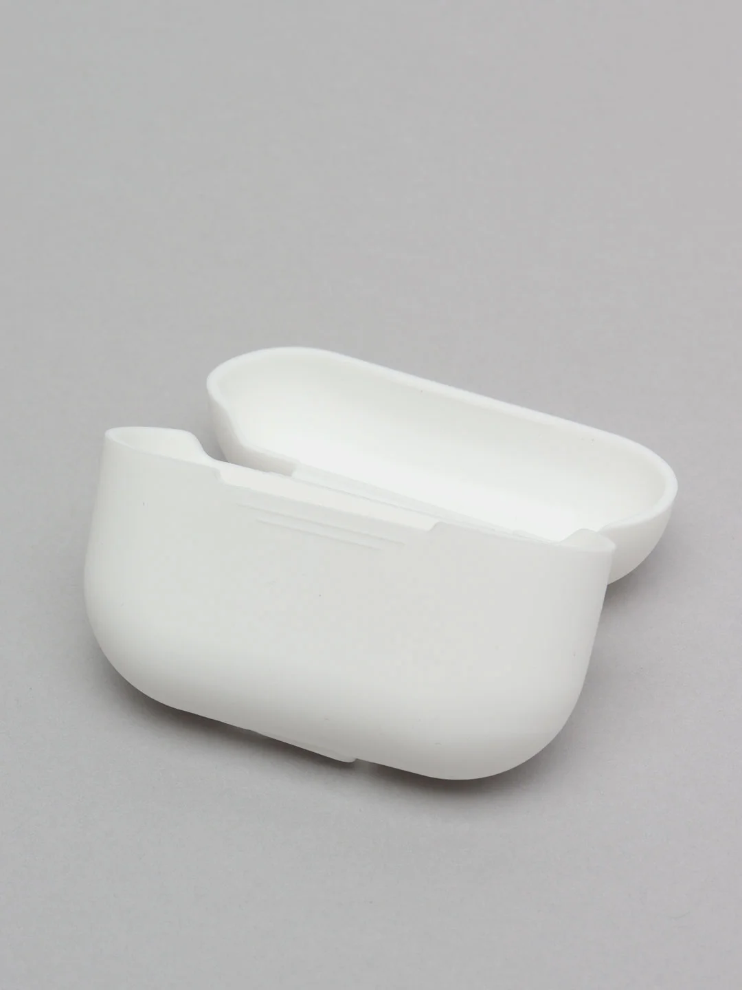 Белый силиконовый чехол для наушников AirPods Pro