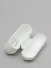 Белый силиконовый чехол для наушников AirPods Pro
