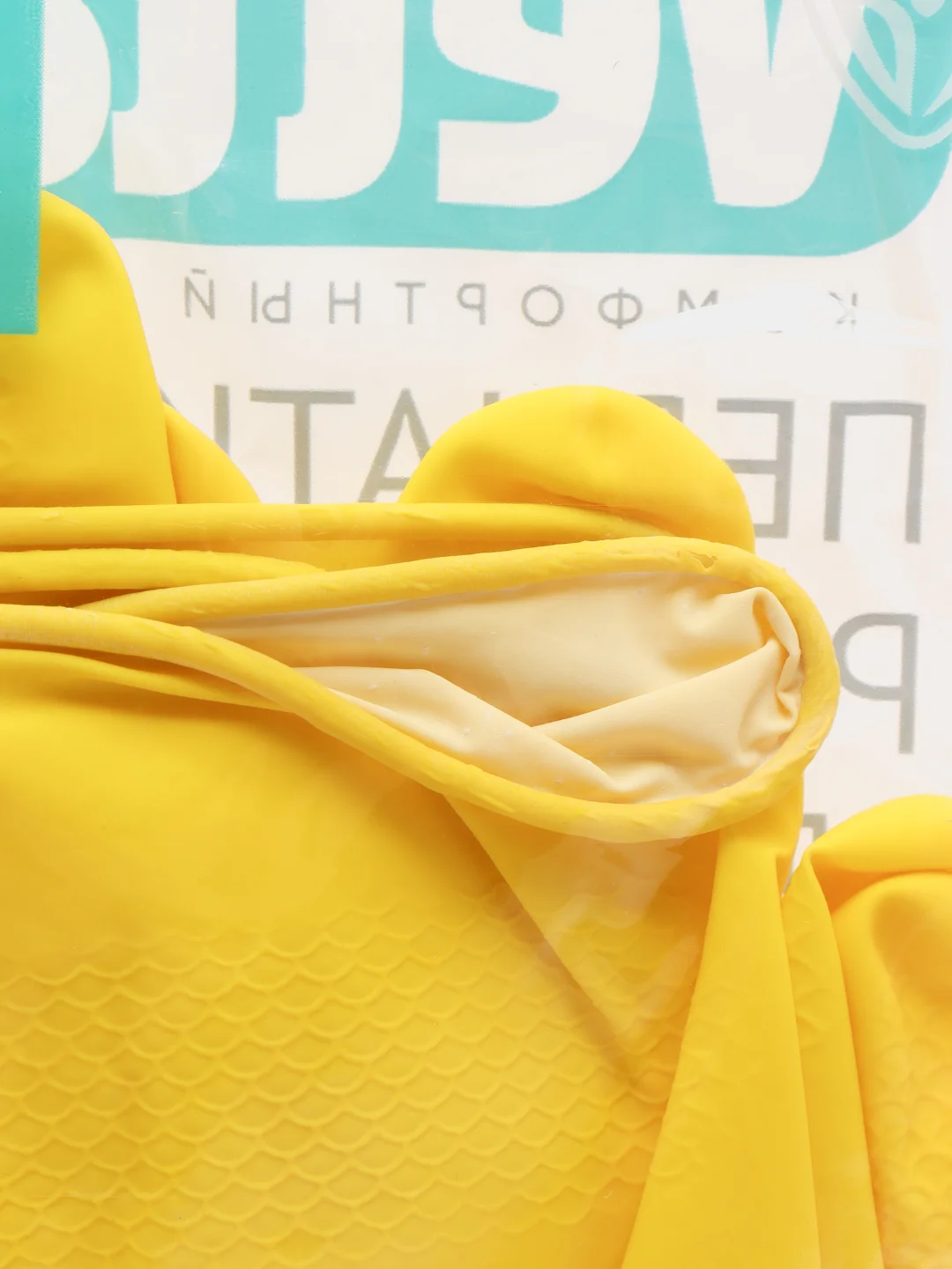 Перчатки резиновые желтые