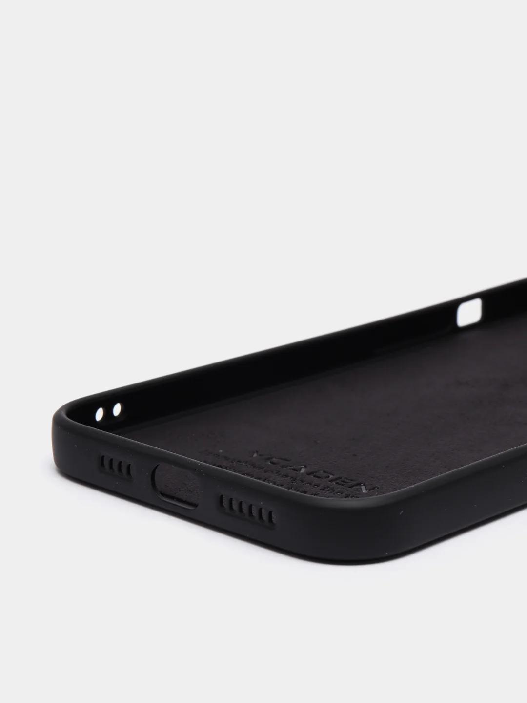 Черный чехол на айфон (iPhone) 13 / 13 Pro / 13 Pro Max силиконовый про макс